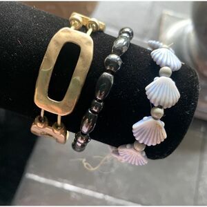 FOR UPCYCLING - SET of 3 bracelets of Hematite, Muted gold, plastic seashells